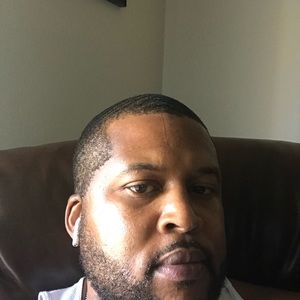 Meet your Posher, Dione